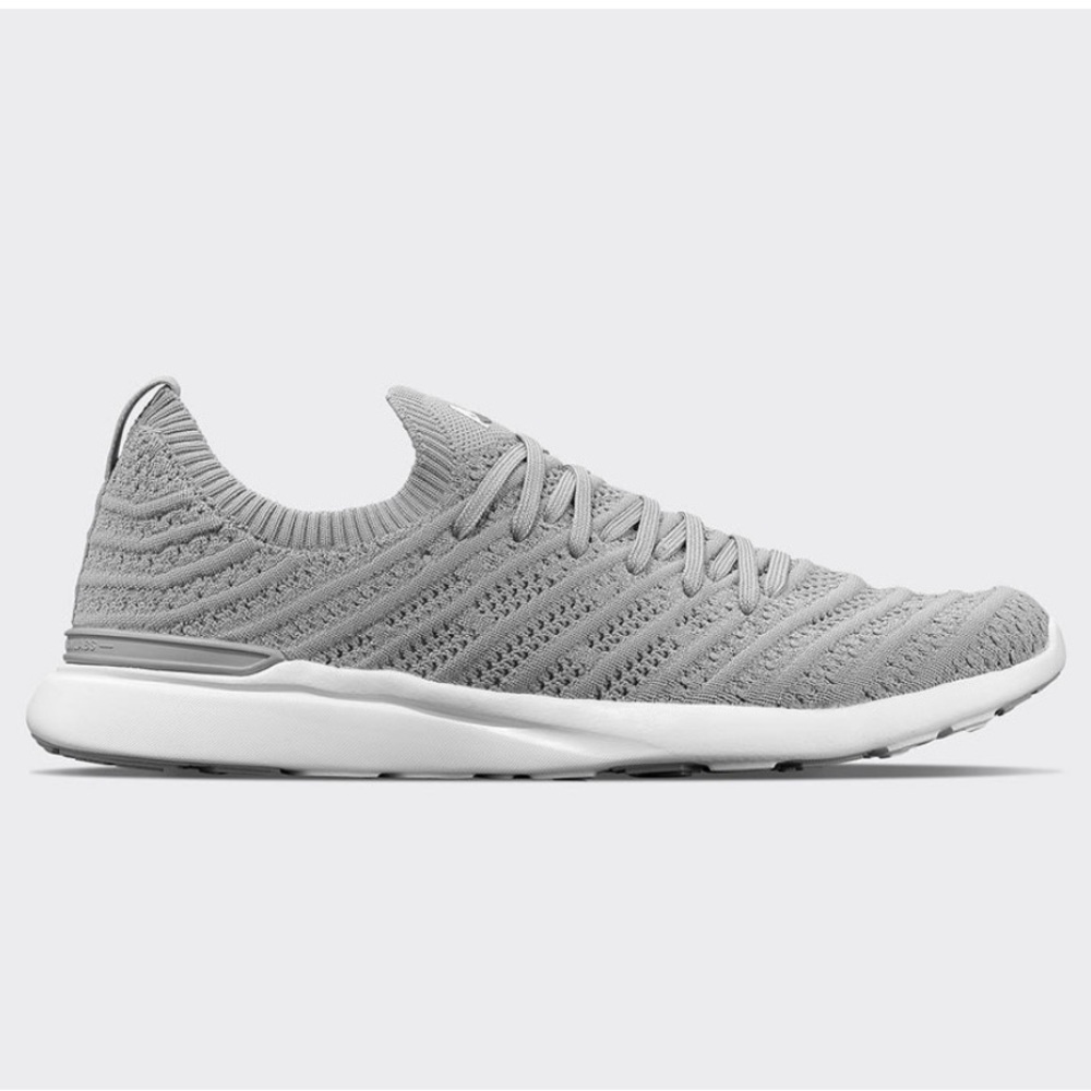 APL Women’s TechLoom Wave, Color: cement/white Size: 10